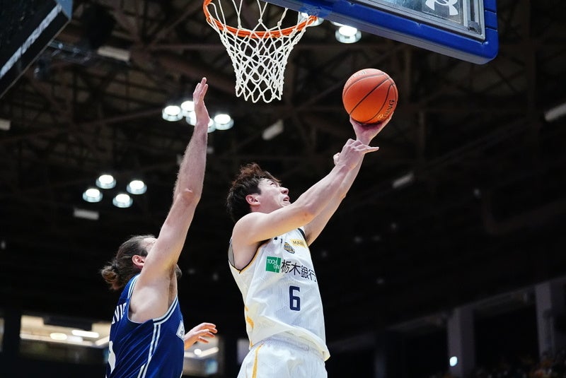 【EASL】宇都宮ブレックスが香港イースタンを83-74で撃破、D.J・ニュービルが23得点8リバウンド10アシストの活躍で勝利に導く