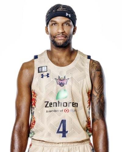 25-26 琉球ゴールデンキングス #4 ヴィック・ロー ユニフォームXLサイズ 25-26 琉球ゴールデンキングス #4 ヴィック・ロー ユニフォーム