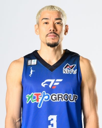 並里成選手